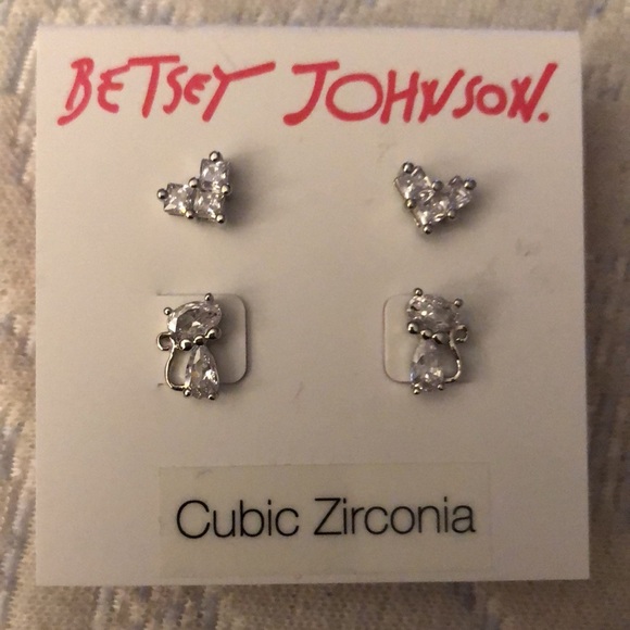 Betsey Johnson Silver Tone Heart & Cat Stud Earring Set CZ Accents NWT - Picture 8 of 12
